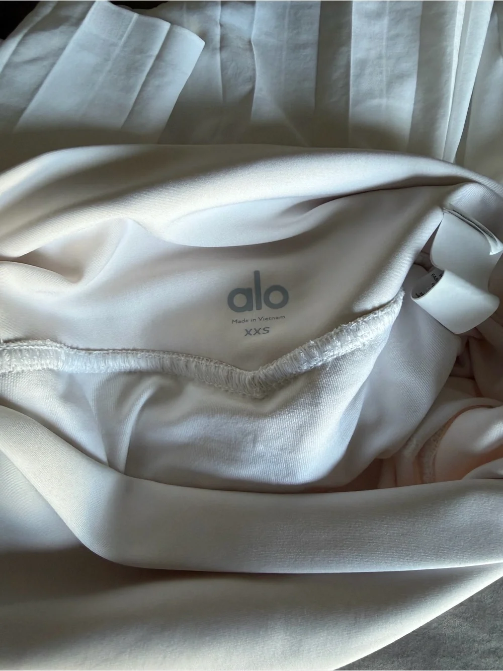 ALO Yoga White Pleated Skirt with built in shorts and pockets